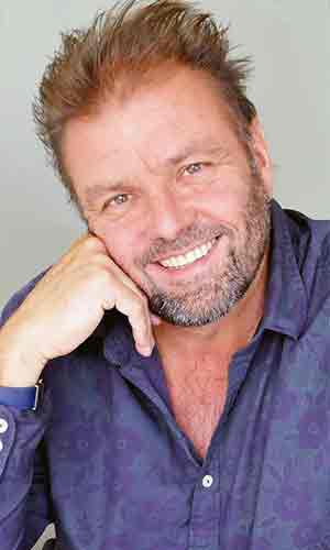 Martin Roberts