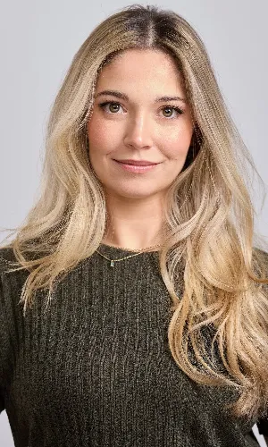 Dr. Julia Shaw