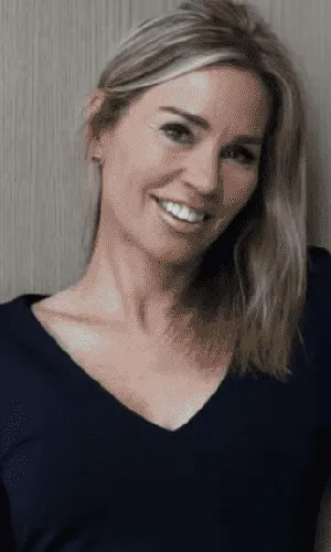 Annabelle Bond