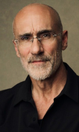 Dr Arthur Brooks